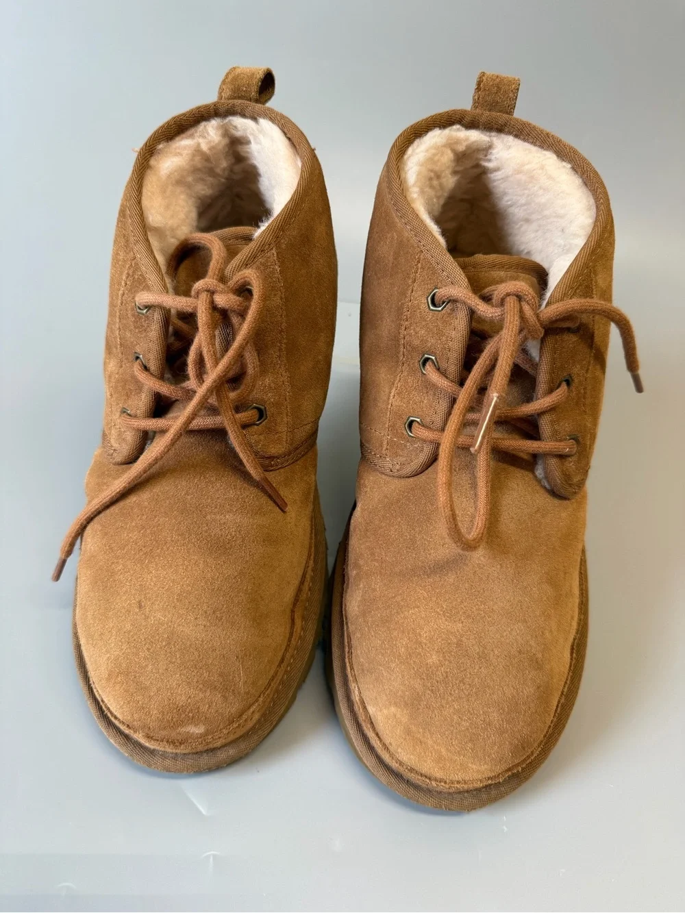 UGG Neumel Chukka Boots Men, Sherpa Lined, Lace Up Chestnut Size 9